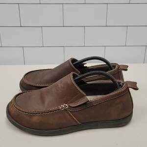 Crocs Mens Size 9 Brown Leather Slip On Loafers Moc Toe Casual Comfort Shoes